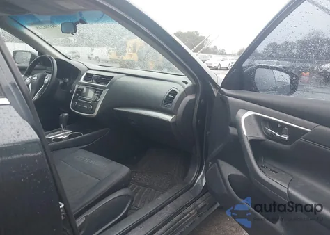 2018 Nissan Altima 2.5 S z USA, uszkodzony, nr VIN 1N4AL3AP9JC166371